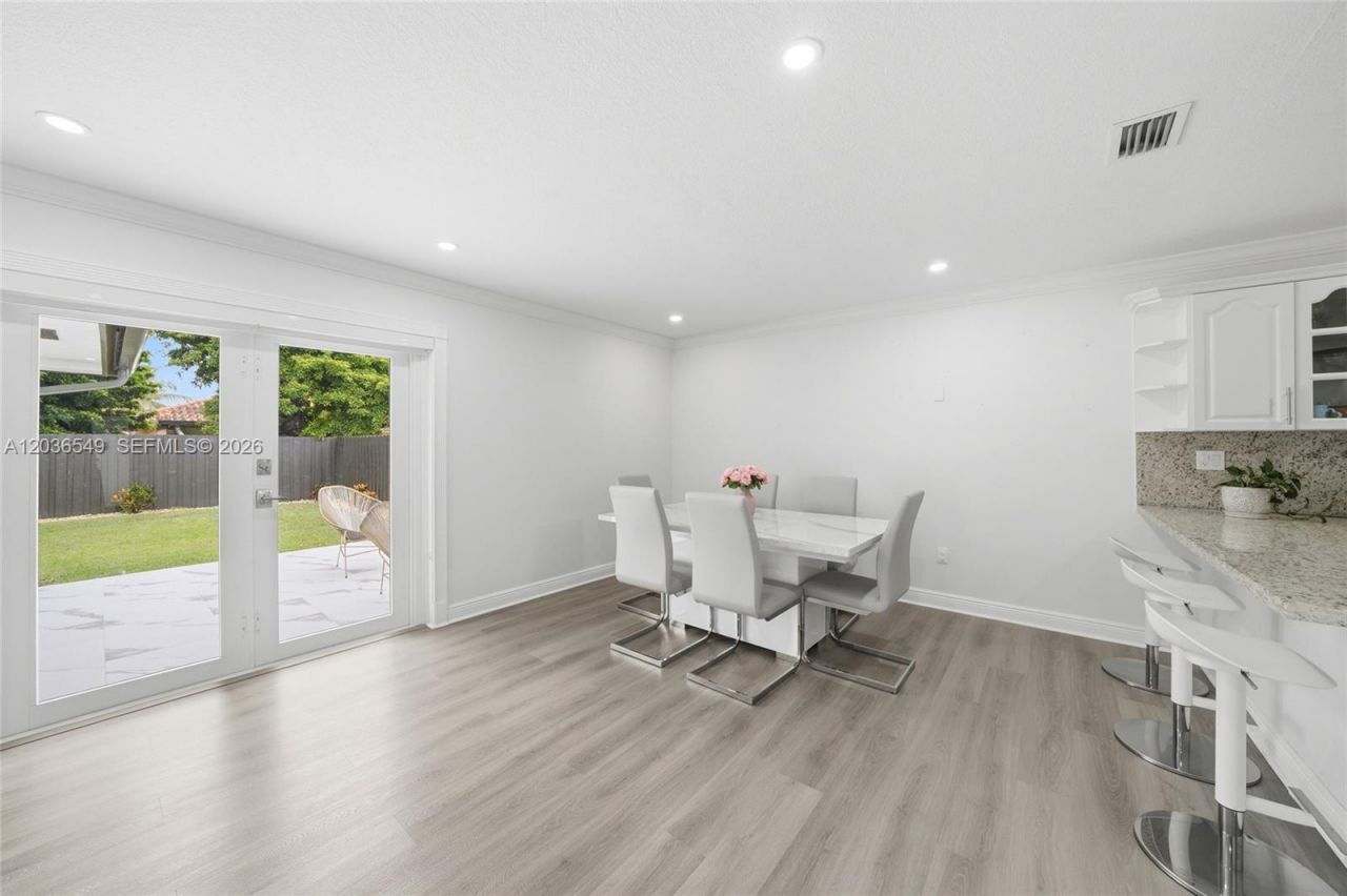 881 NW 133rd Ave, Miami, FL 33182 Photo