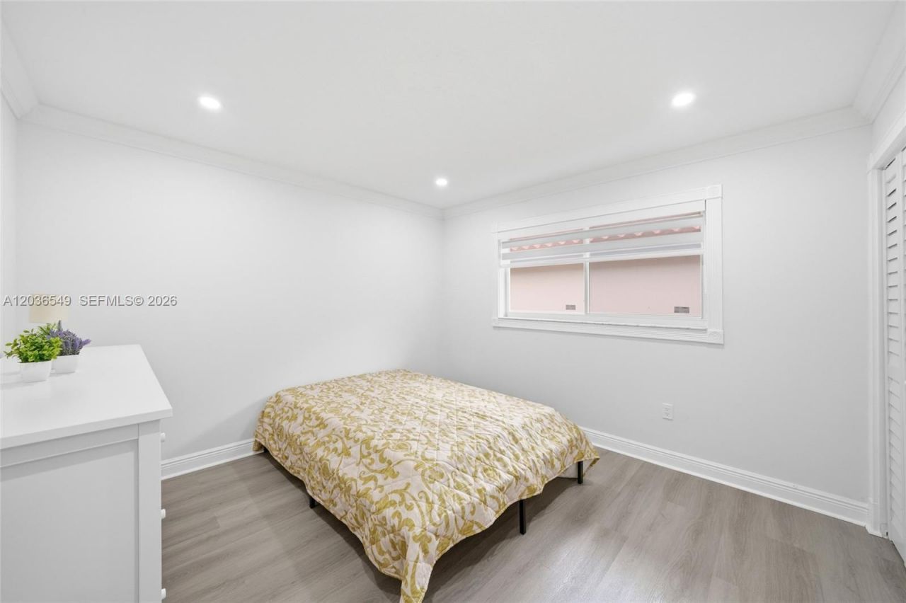 881 NW 133rd Ave, Miami, FL 33182 Photo