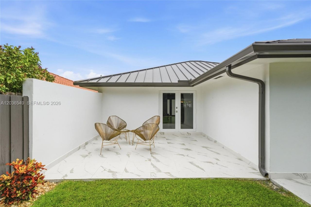 881 NW 133rd Ave, Miami, FL 33182 Photo