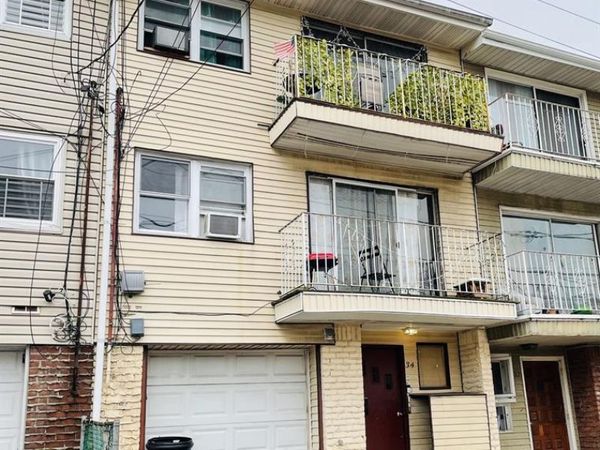 34 President Street, EAST NEWARK, NJ 07029