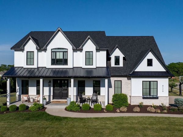 5175 Pigeon Creek Trail, Bettendorf, IA 52722