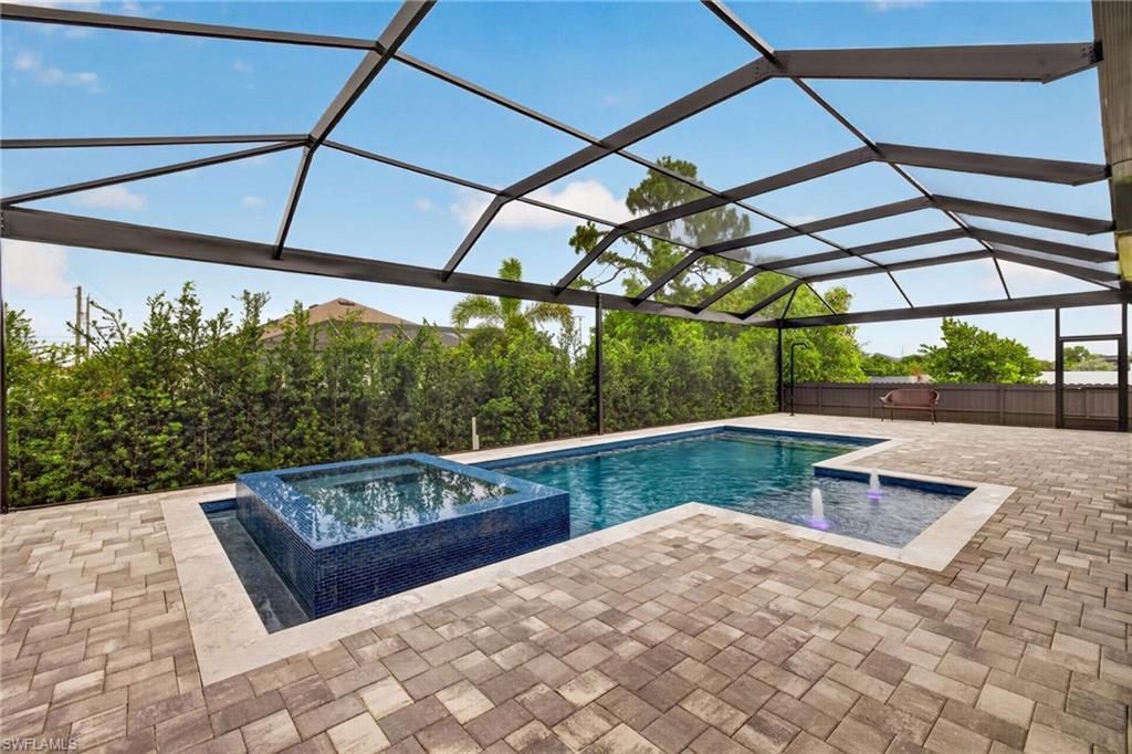 422 SW 31st Ave, Cape Coral, FL 33991 Photo