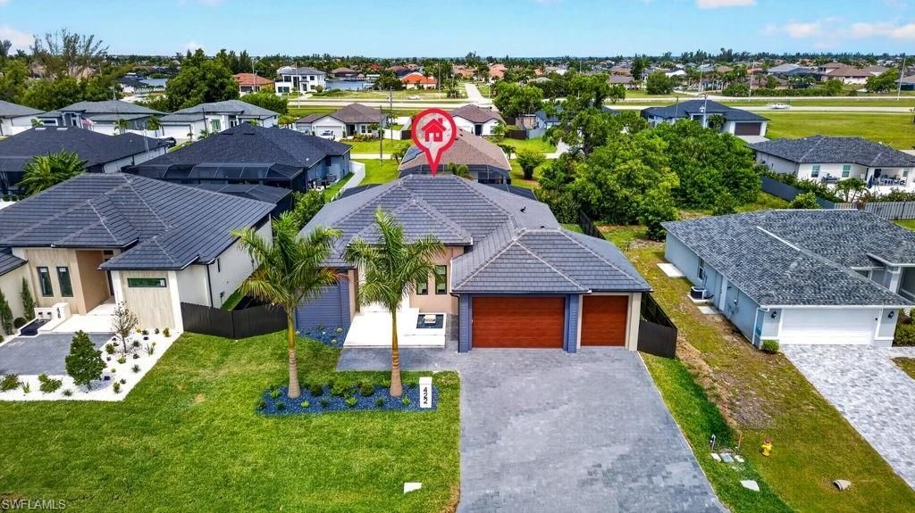 422 SW 31st Ave, Cape Coral, FL 33991 Photo