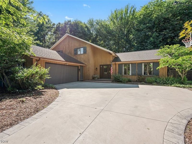 30020 Sequoia Trail, Westlake, OH 44145 Photo 2