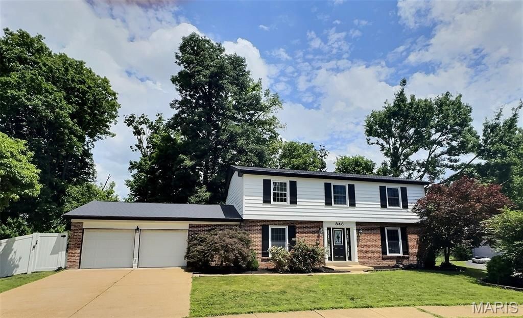 343 Ridge Trail Drive , Chesterfield, MO 63017 Main Photo