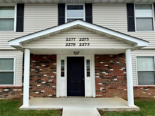 2279 Highland Hill Drive , Unit H, St Peters, MO 63376