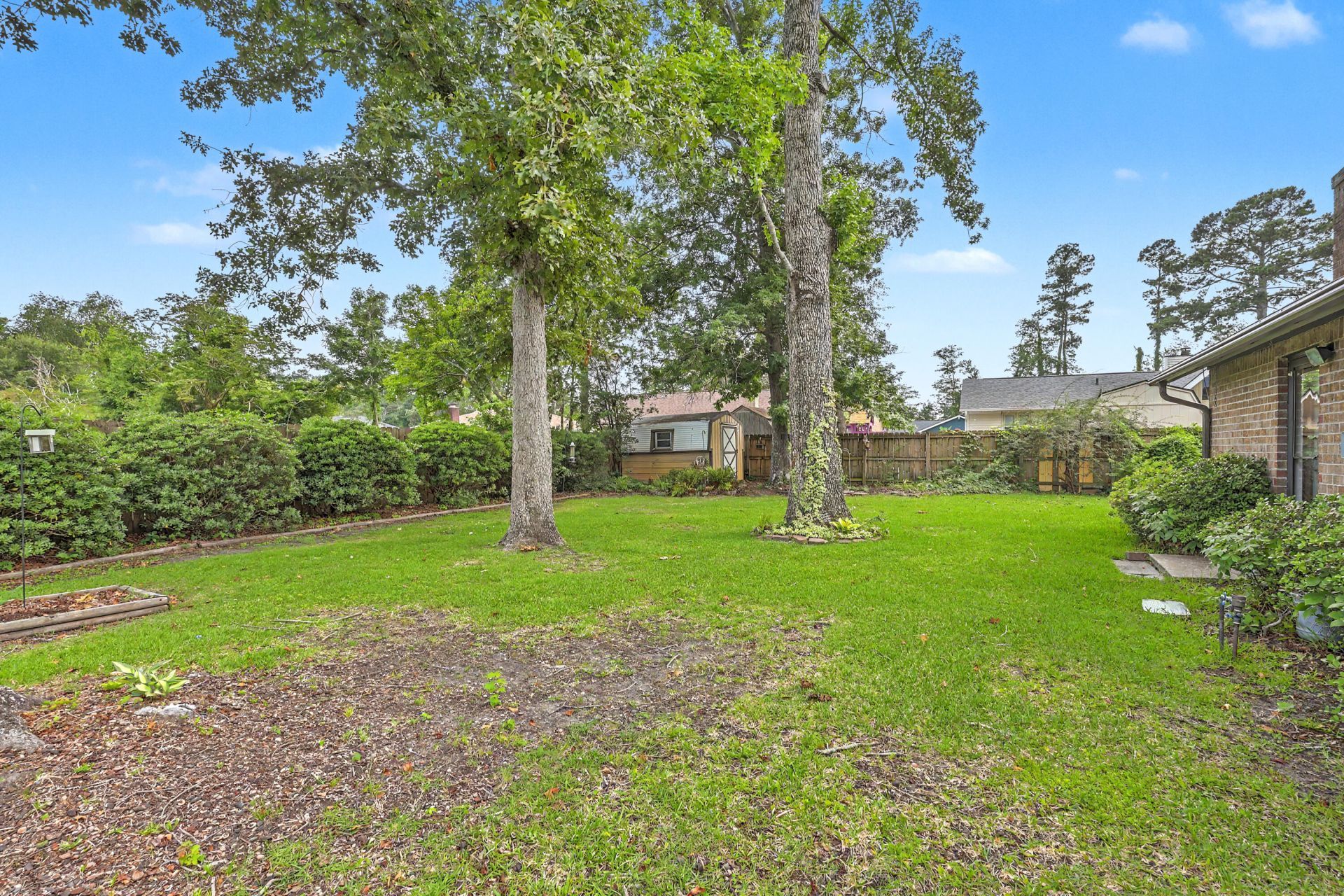 1001 Colonial Pines Drive Photo 15