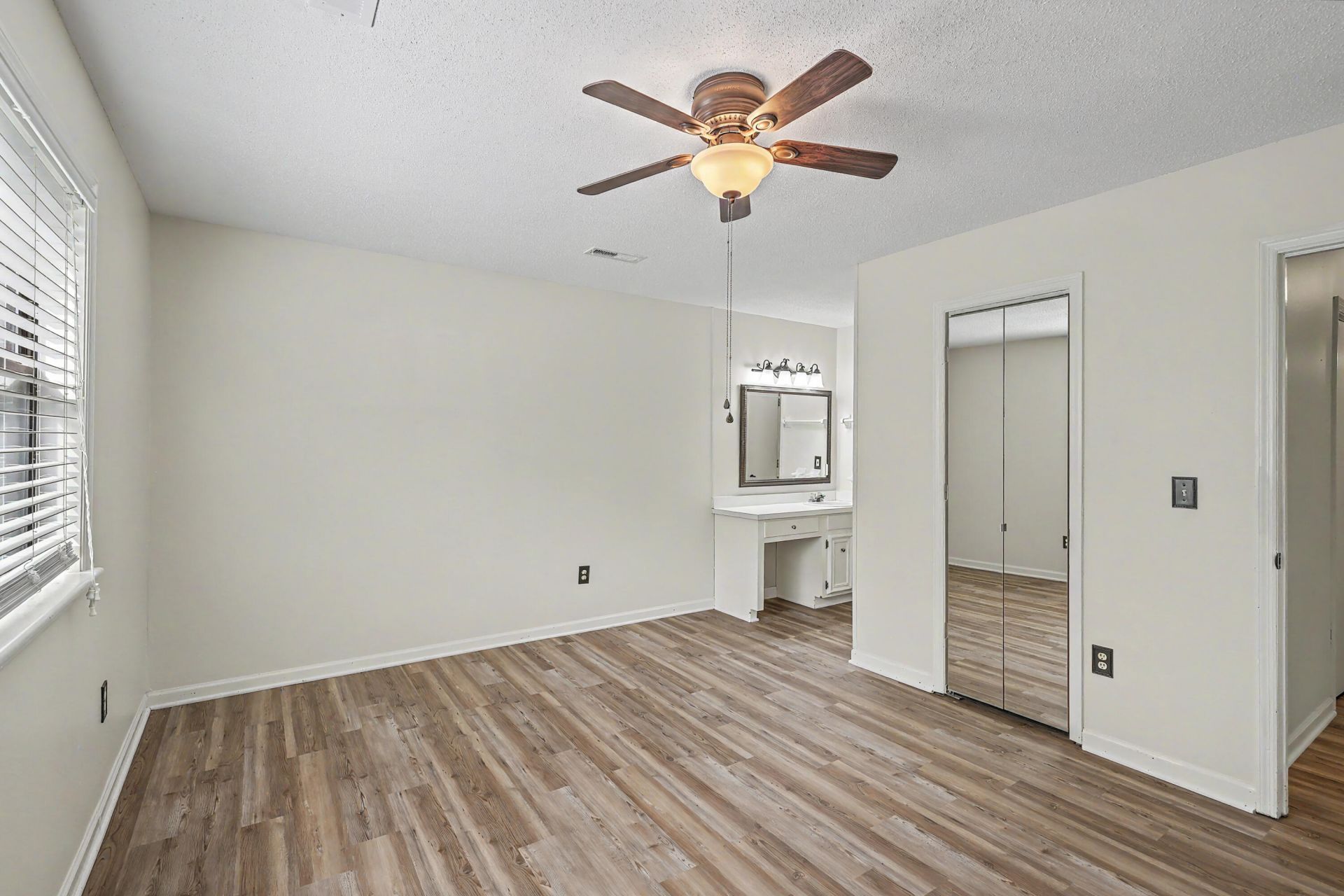 1001 Colonial Pines Drive Photo 31
