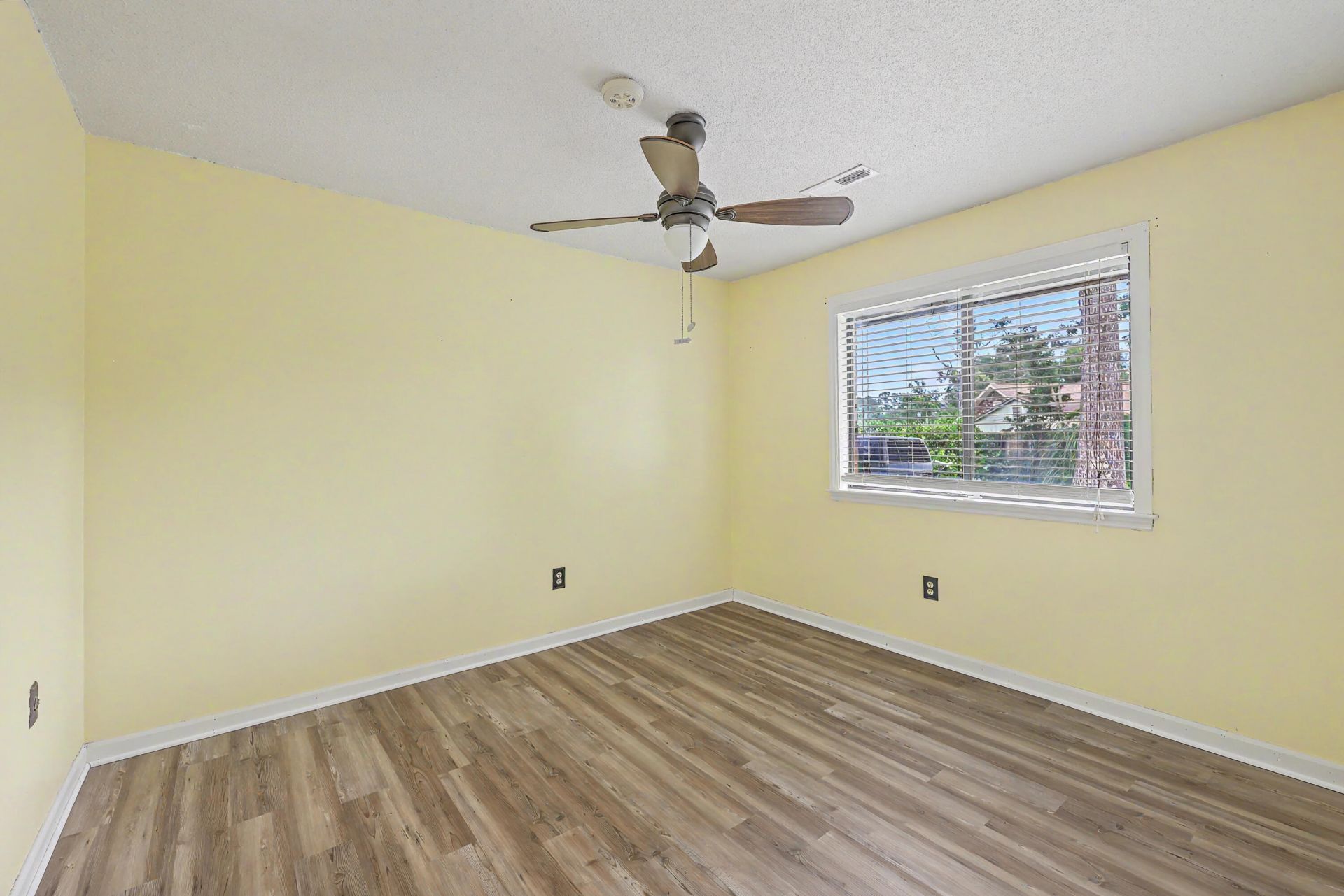 1001 Colonial Pines Drive Photo 37