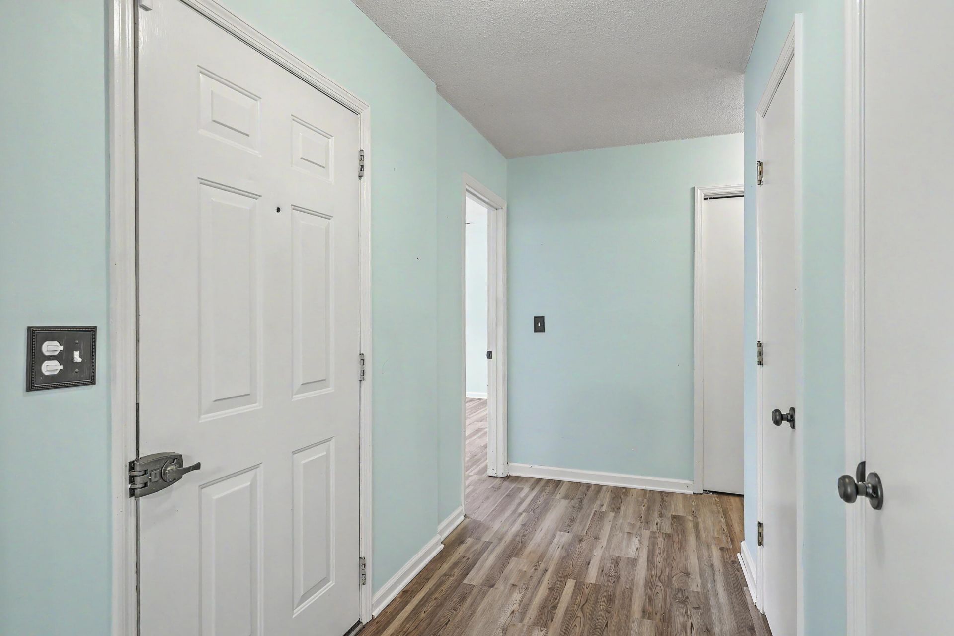 1001 Colonial Pines Drive Photo 38