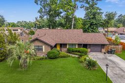 1001 Colonial Pines Drive photo 4