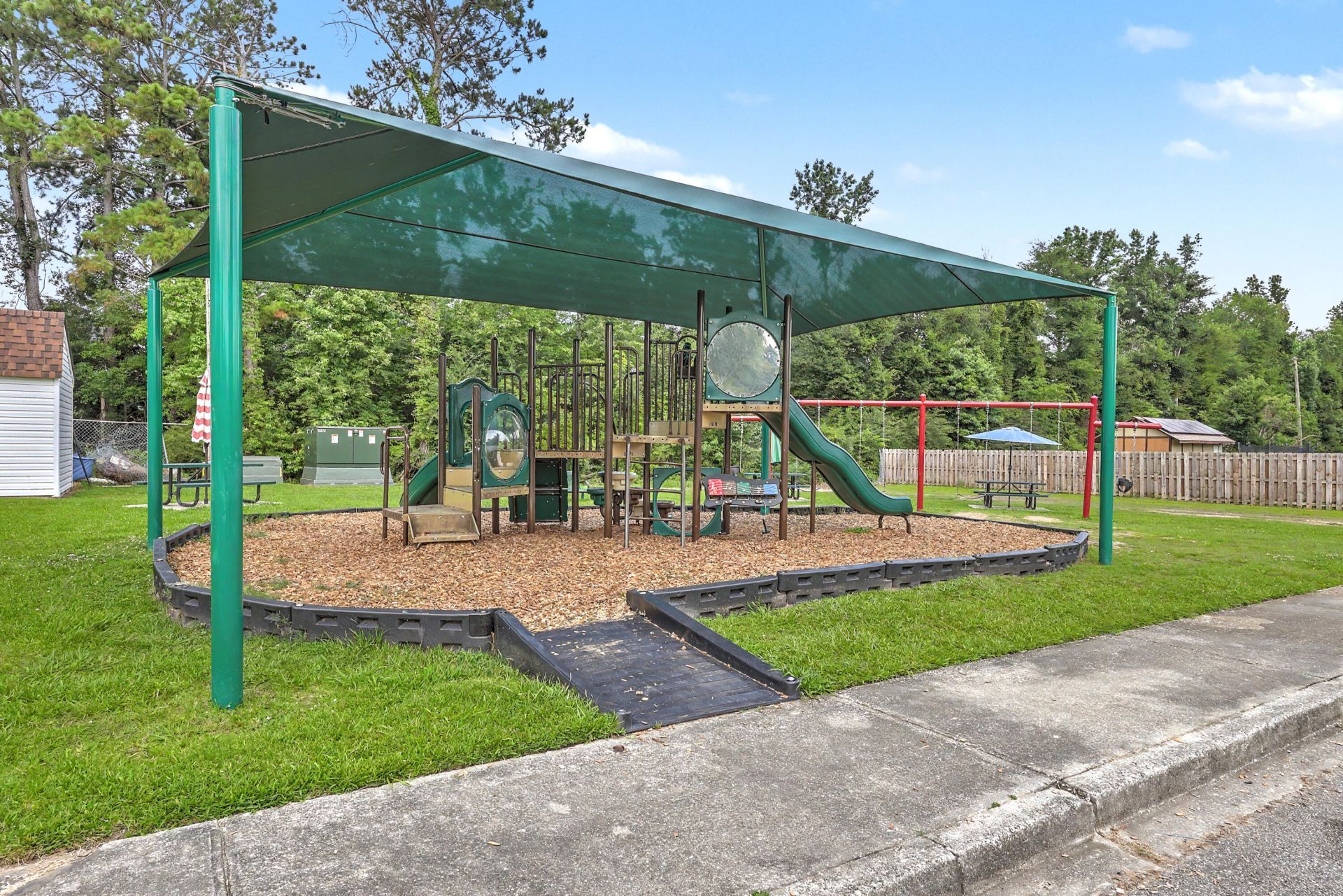 1001 Colonial Pines Drive Photo 45
