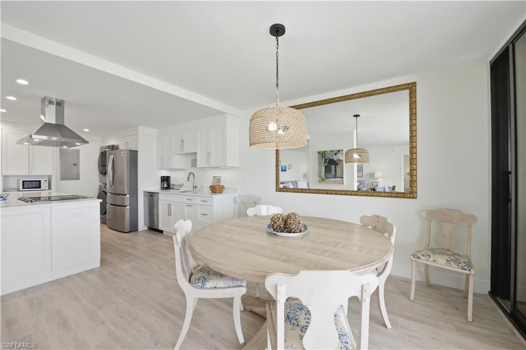 2316 Gulf Shore Blvd N, Unit 411, Naples, FL 34103 Photo