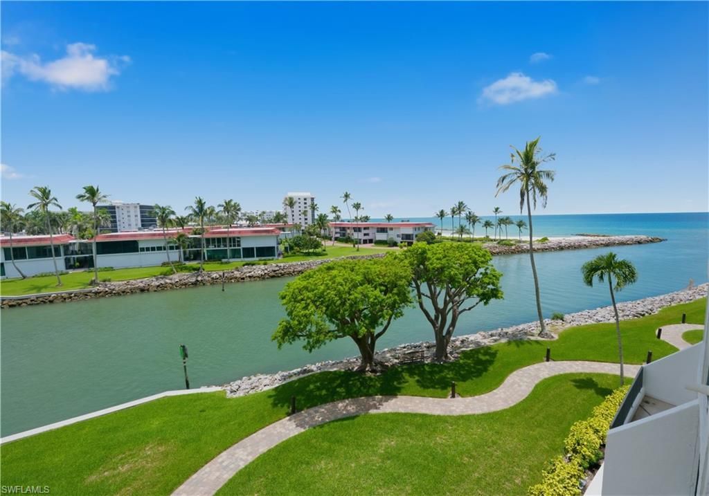 2316 Gulf Shore Blvd N, Unit 411, Naples, FL 34103 Photo