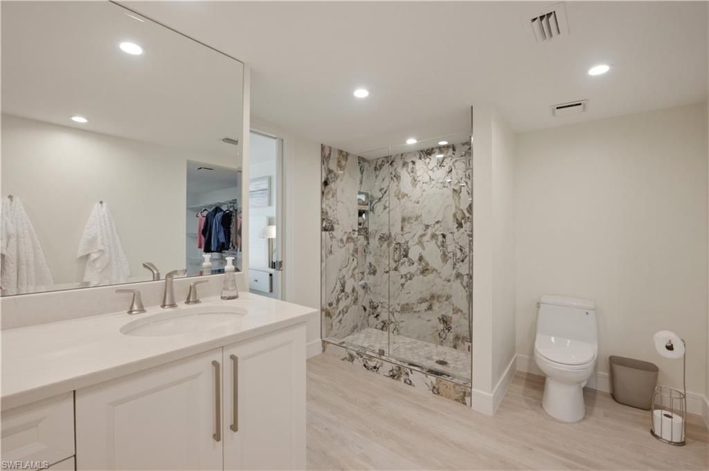 2316 Gulf Shore Blvd N, Unit 411, Naples, FL 34103 Photo