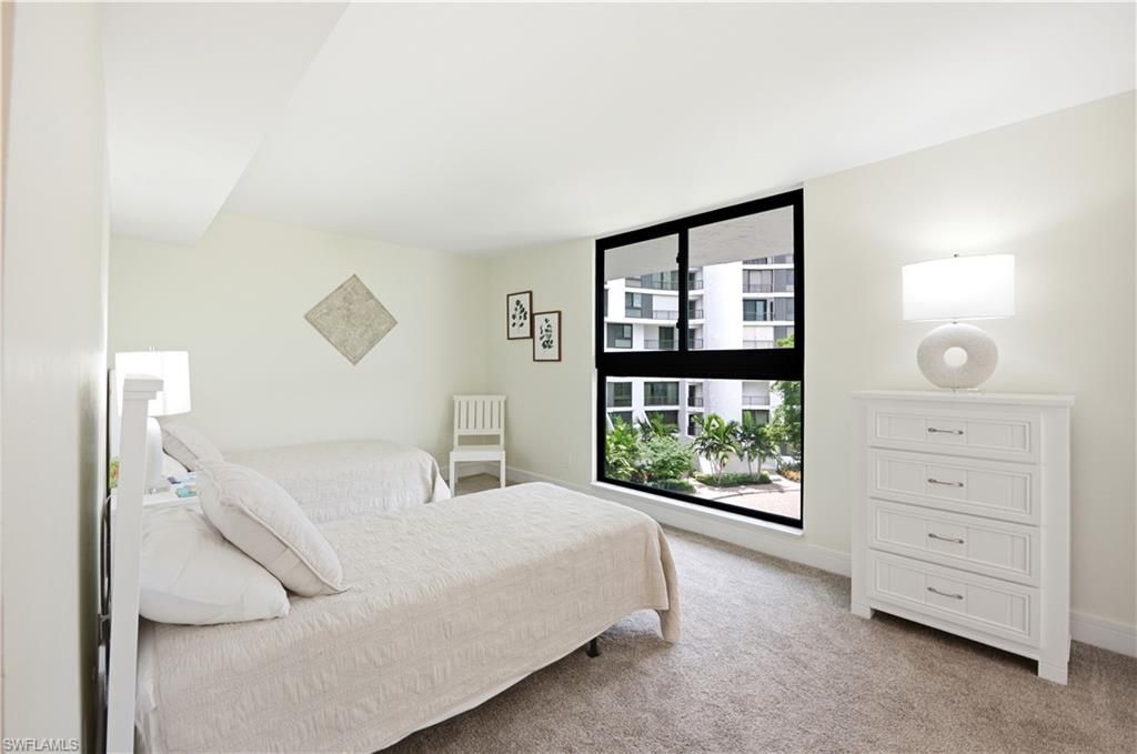 2316 Gulf Shore Blvd N, Unit 411, Naples, FL 34103 Photo