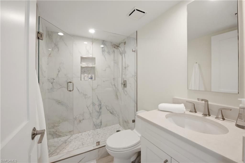 2316 Gulf Shore Blvd N, Unit 411, Naples, FL 34103 Photo