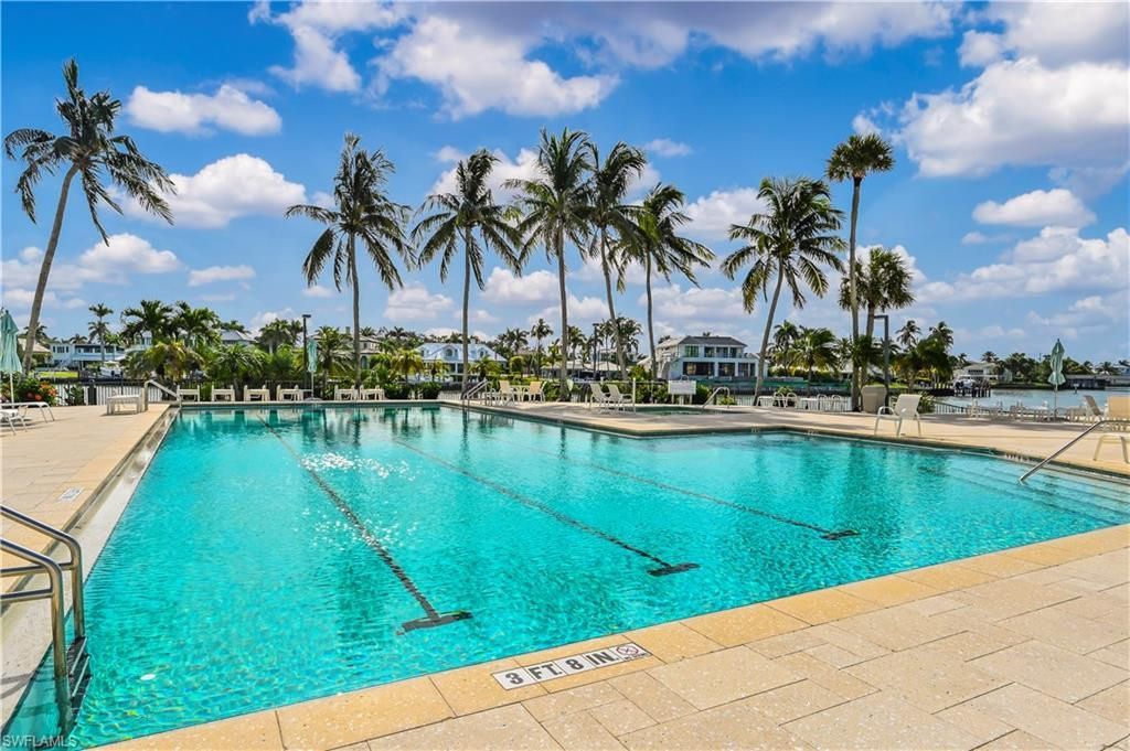 2316 Gulf Shore Blvd N, Unit 411, Naples, FL 34103 Photo