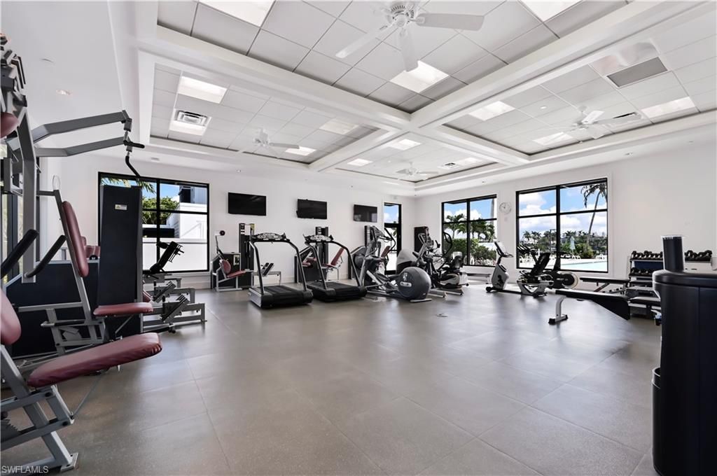 2316 Gulf Shore Blvd N, Unit 411, Naples, FL 34103 Photo
