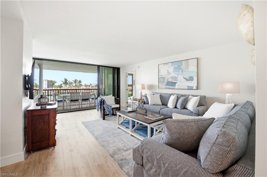 2316 Gulf Shore Blvd N, Unit 411, Naples, FL 34103 Photo