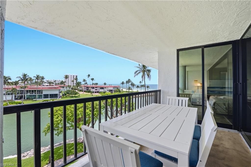 2316 Gulf Shore Blvd N, Unit 411, Naples, FL 34103 Photo