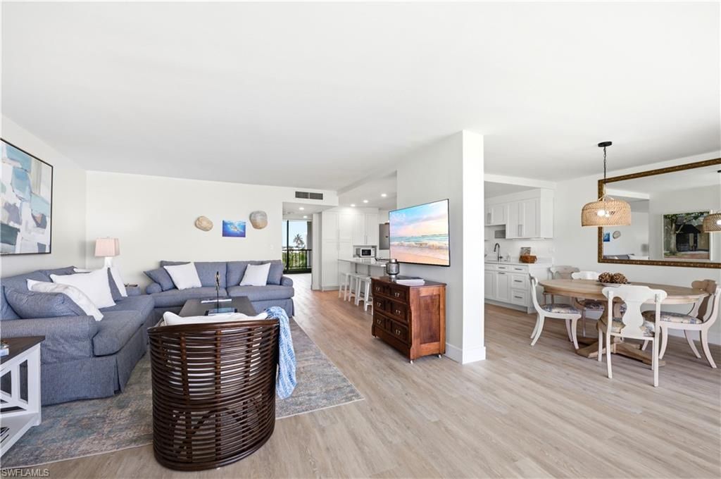 2316 Gulf Shore Blvd N, Unit 411, Naples, FL 34103 Photo