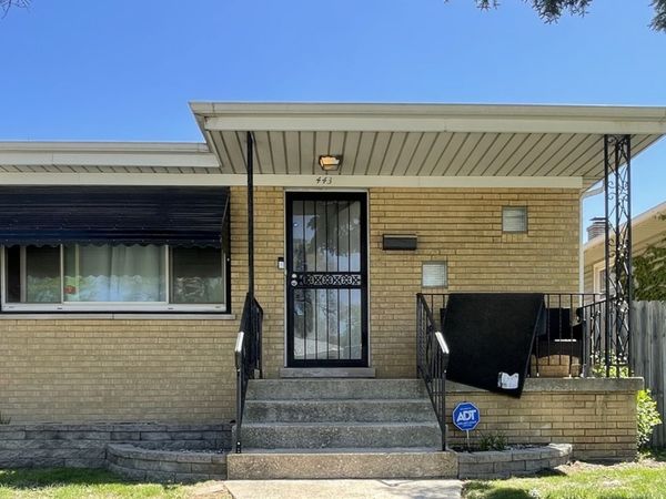 443 Mackinaw Avenue , Calumet City, IL 60409