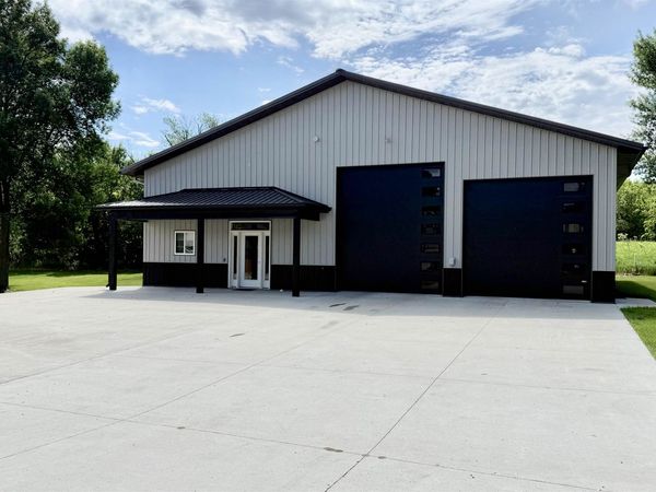 24339 182nd St , Spirit Lake, IA 51360