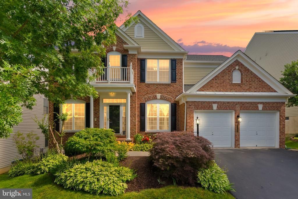 8166 Douglas Fir Drive , Lorton, VA 22079 Main Photo