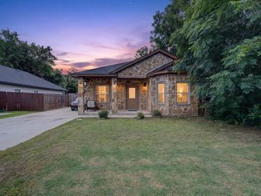 4552 Corregidor Street, Dallas, TX 75216