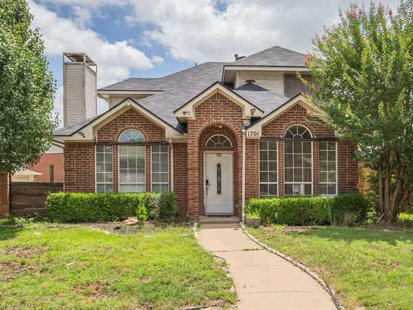 1701 Creekway Drive, Lewisville, TX 75067