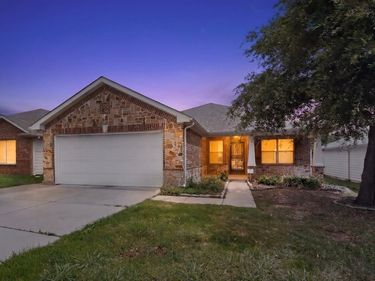 1933 E Dickey Drive, Dallas, TX 75051