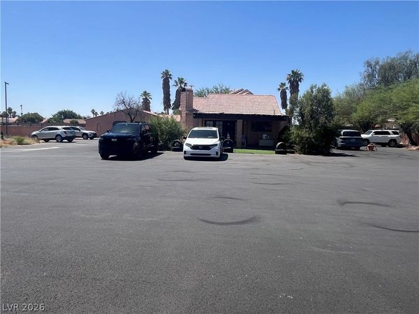 6265 W Russell Road, Las Vegas, NV 89118