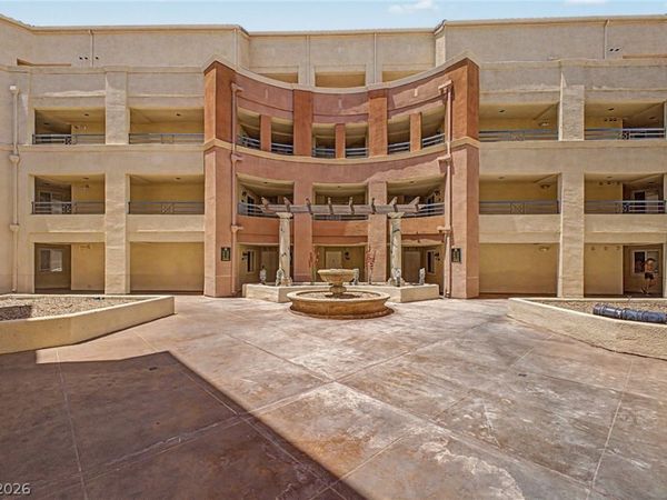 260 E Flamingo Road , Unit 220, Las Vegas, NV 89169