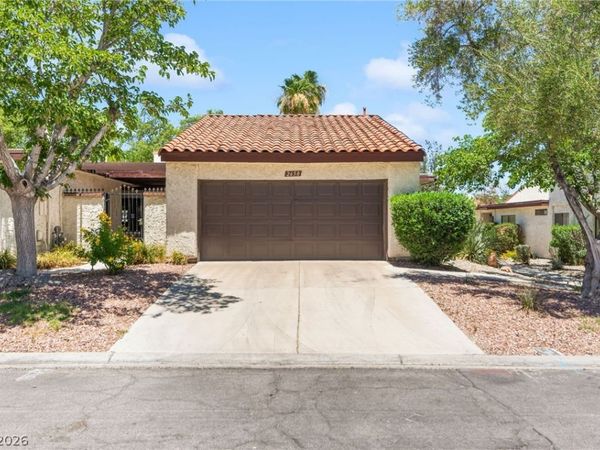 2650 San Lago Court , Las Vegas, NV 89121