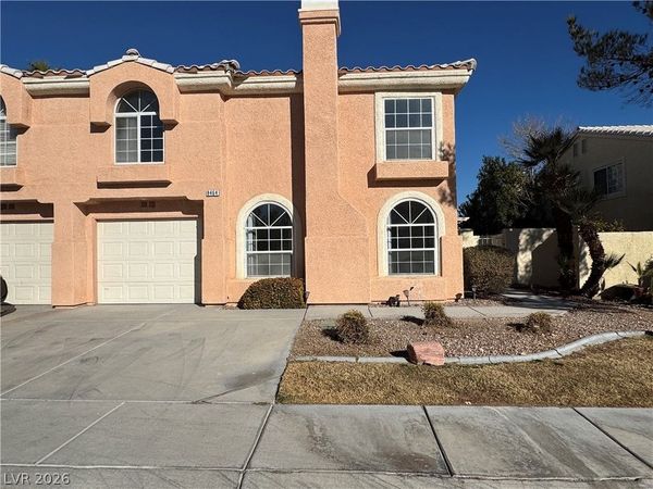 8464 Blue Island , Las Vegas, NV 89129