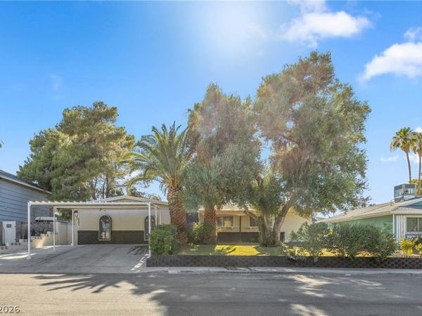 4681 Lancer Way , Las Vegas, NV 89121