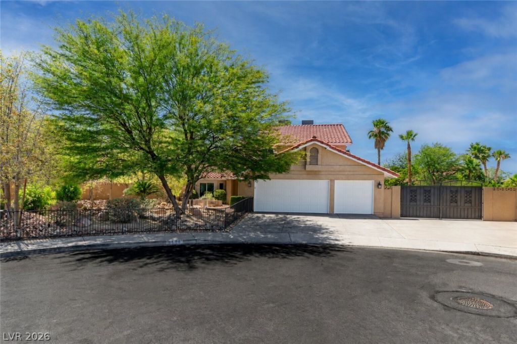 8608 Maleta Court, Las Vegas, NV 89117 Main Photo