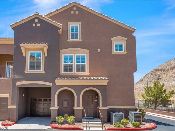 3975 N Hualapai Way , Unit 215, Las Vegas, NV 89129