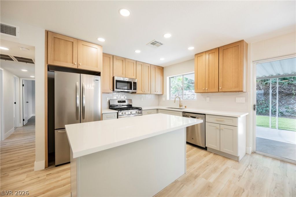 1047 Westminster Avenue, Las Vegas, NV 89119 Main Photo