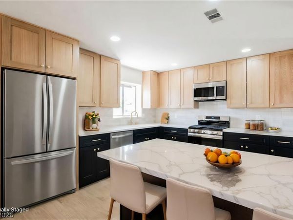 4413 Sunrise Avenue , Las Vegas, NV 89110