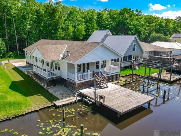 22986 Chene Blanc Ln, Maurepas, LA 70449