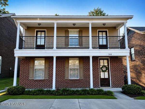 702 Southpointe Commons Loop, Oxford, MS 38655