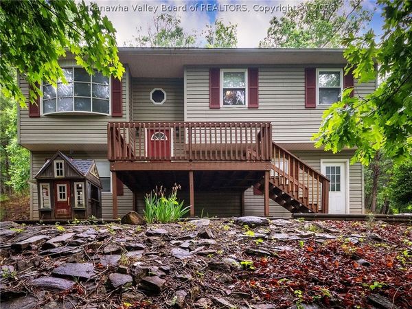 5 Lake Lane, Nitro, WV 25143