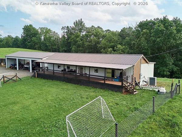 1312 Manilla Ridge Road, Leon, WV 25123