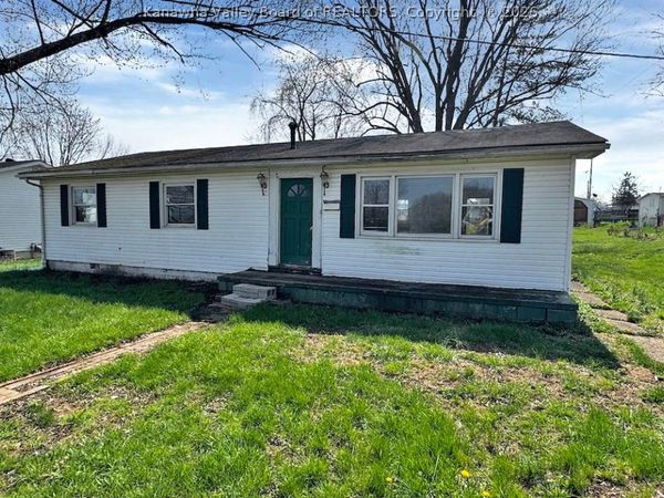 2957 Shank Avenue, Hurricane, WV 25526