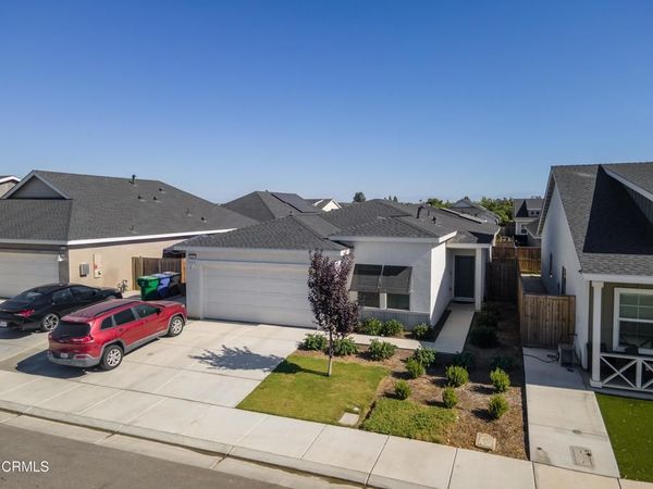 9627 Maple Terrace Lane, Shafter, CA 93263