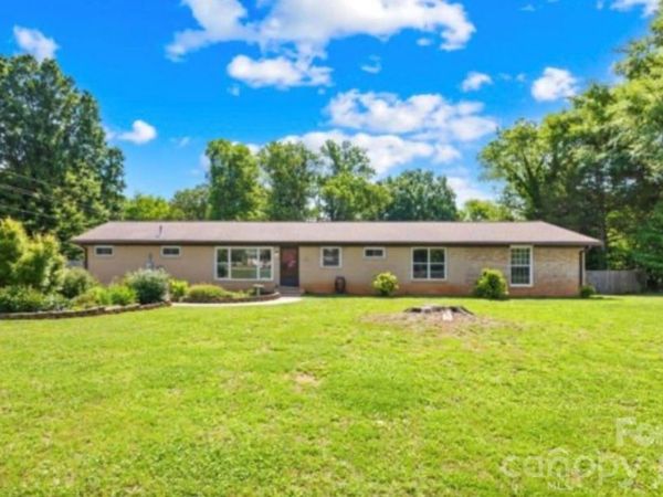 181 Sigmon Road, Statesville, NC 28677