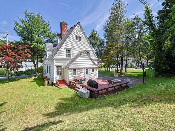 9 Library Road , Tuxedo Park, NY 10987