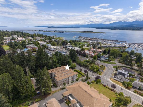 1860 Comox Ave , Unit #304, Comox, BC V9M 3M7